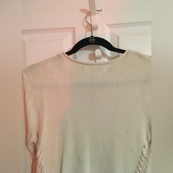 Light long sleeve/sweater with stylish form flattering patterning - Picture 3 of 11